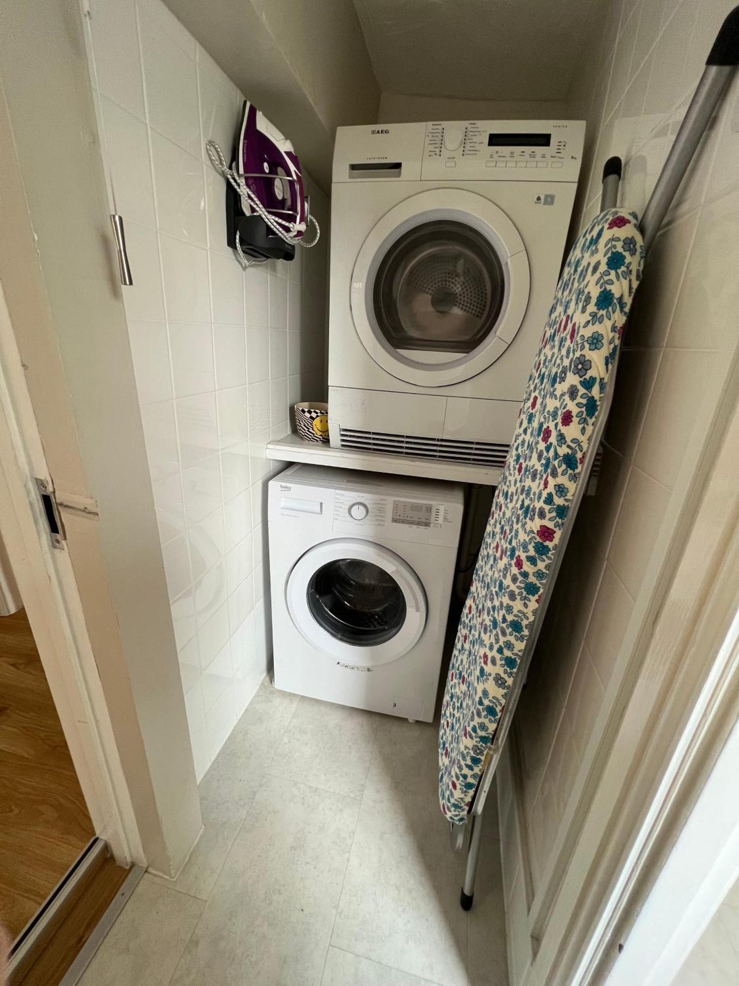 Stay In Yeovil Town Centre, Large 2 Bd Apt With Parking, Sleeps 4 Eksteriør bilde